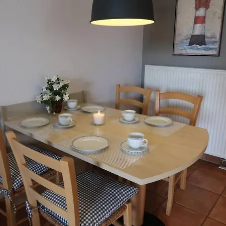 Апартаменты Ferienwohnung Mit Boddenblick Fuer 4 *